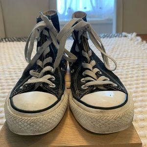 Women’s size 6.5 Black Hightop Converse